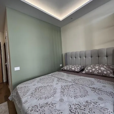 Appartement M&m Snug & Sunny Escape Steps To The Golem (Tirana)